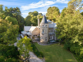 Derrymor - Private Castle in the Hills
